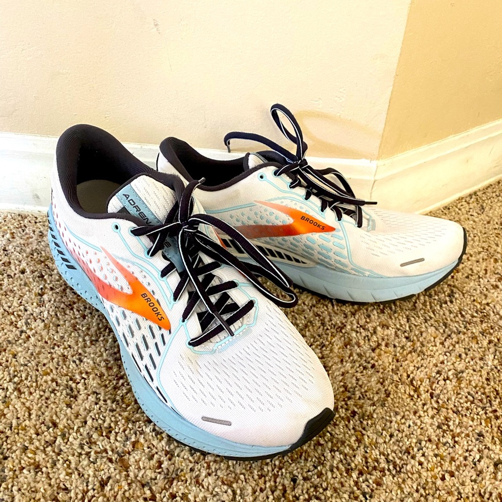 Womens Brooks Adrenaline 21
